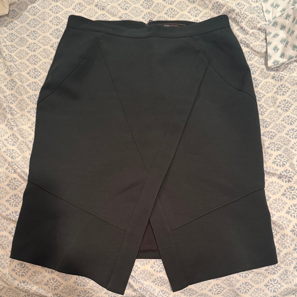 Elegant Black Pencil Skirt